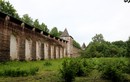 Восточная монастырская стена